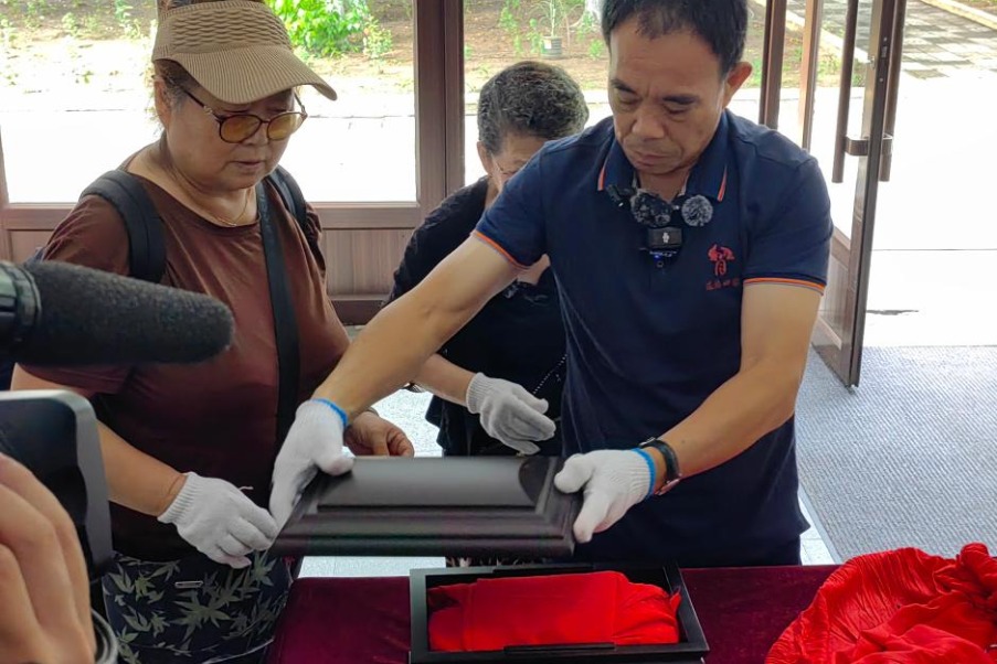 'Soul Ferryman' of Taiwan Strait: Liu De-wen's 22-year mission to bring veterans home