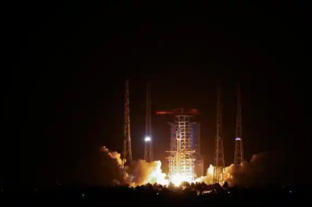 China launches low Earth orbit satellite group