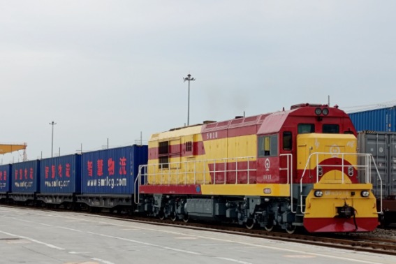 Jinan launches customized China-Europe freight trains