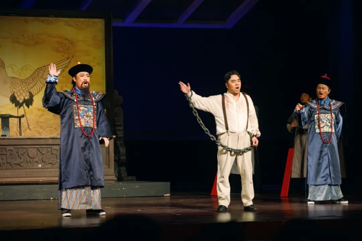 Opera pays tribute to love and sacrifice