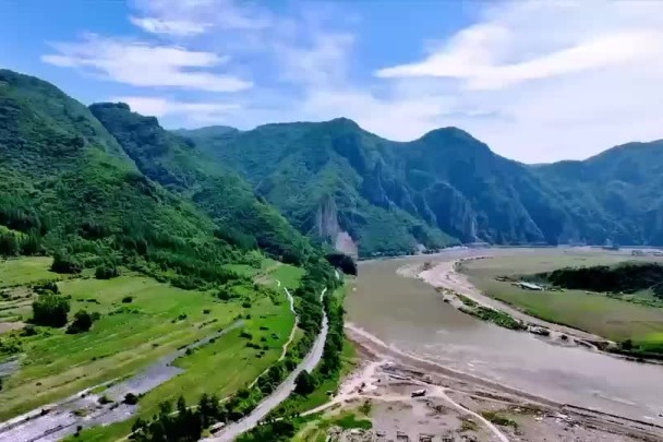 Video: Music road resounds in Changbai Mountain