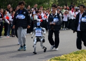Robots compete in 5km race