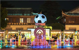 Nighttime football bazaars abound in Yangzhou