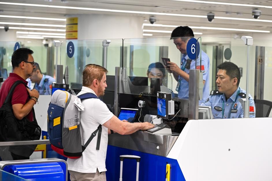 Visa-free entries to China surge 48% year-on-year in third quarter