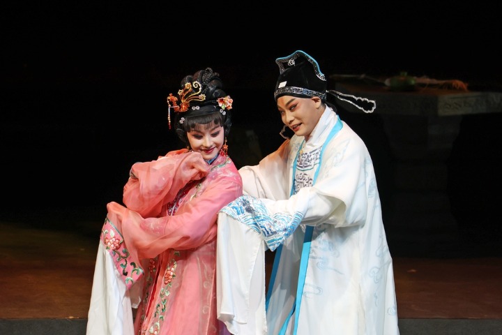 Original Huaiju Opera blends history with personal fate