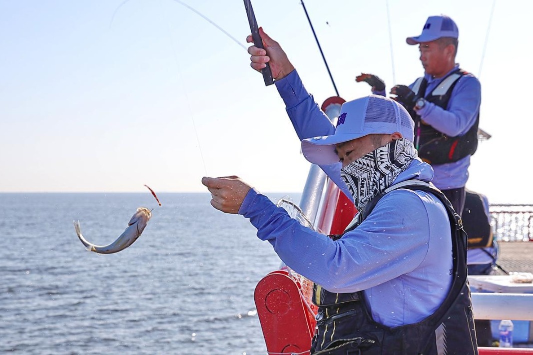 Qinhuangdao hosts sea fishing tournament to boost tourism