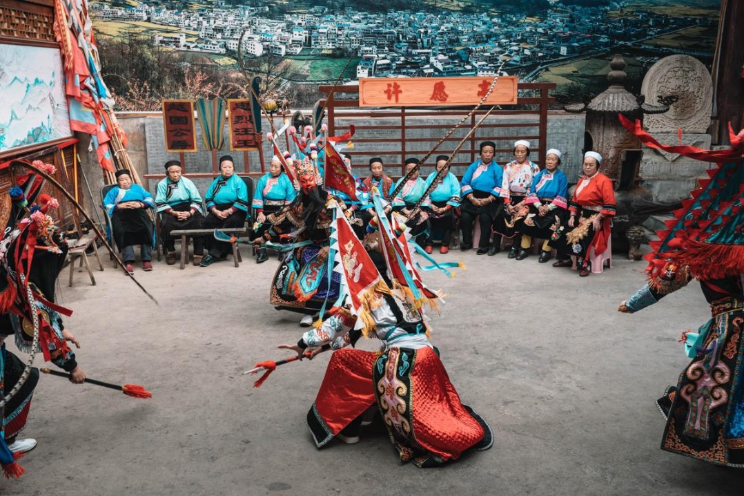 Scholars call for ecological protection of Tunbu culture