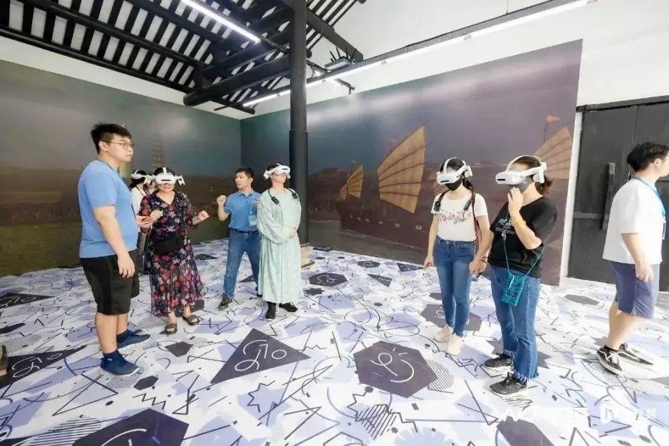 'Tech tourism' takes off across nation