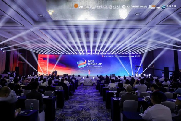 OVC scientist receives TERMIS-AP Lifetime Achievement Award