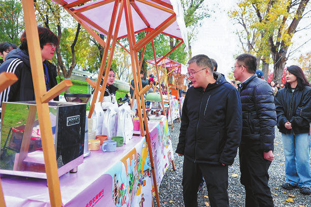 Cycling boom brews new coffee culture in Beijing suburbs