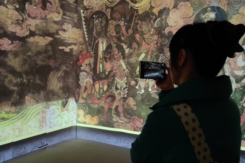 Two ancient temples in the spotlight in Beijing