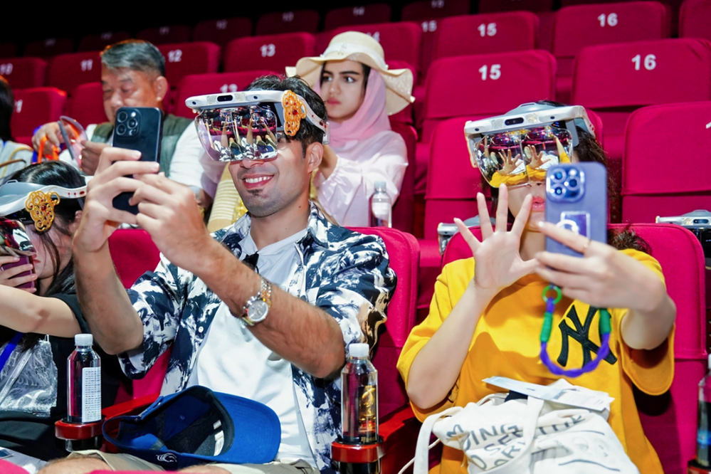 Mazu bridges global youth