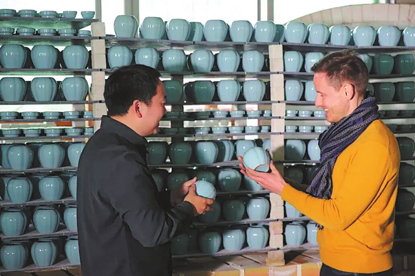 Cross-cultural insights empower Chinese artists to go global