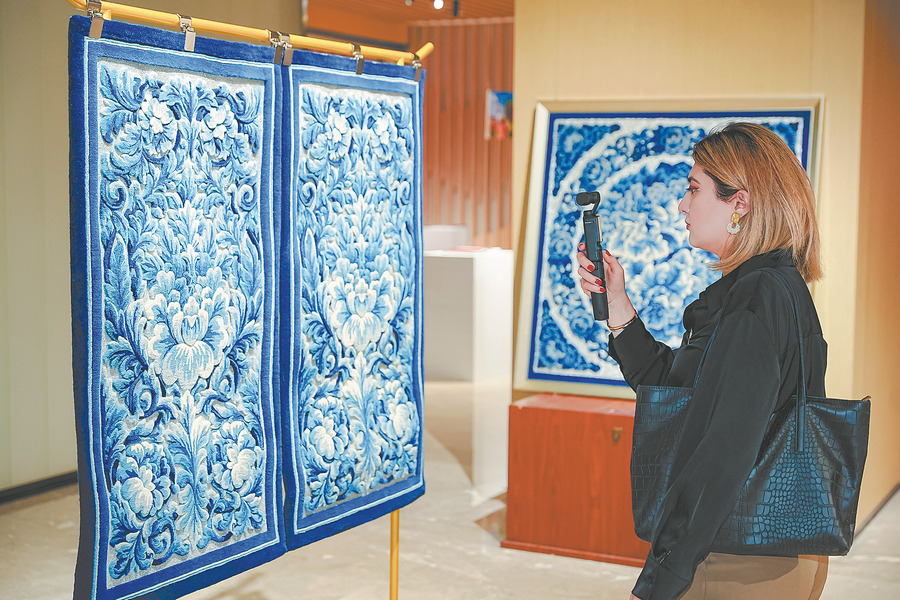 Weaving traditions of China and Serbia strengthen people-to-people ties