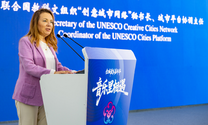 Dialogue with Denise Bax: Why Wuxi?