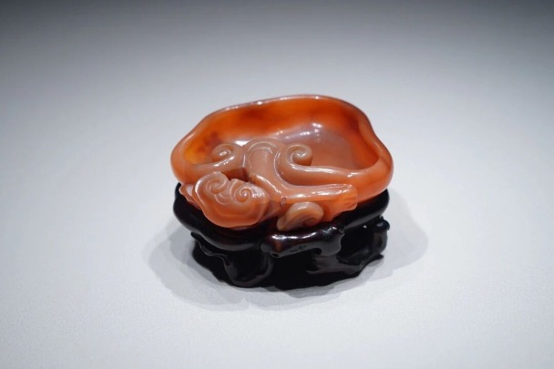 Jiangxi exhibition explores traditional Chinese carving art