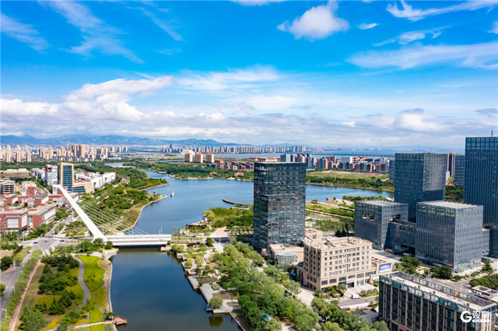 Qingdao high-tech zone charts path toward low-carbon growth