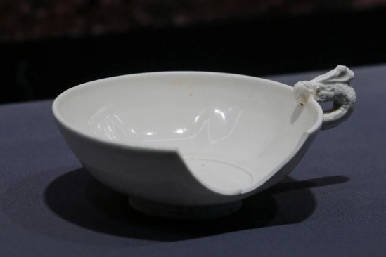 Shanxi exhibition unveils 900-year evolution of Chinese white-glazed ceramics