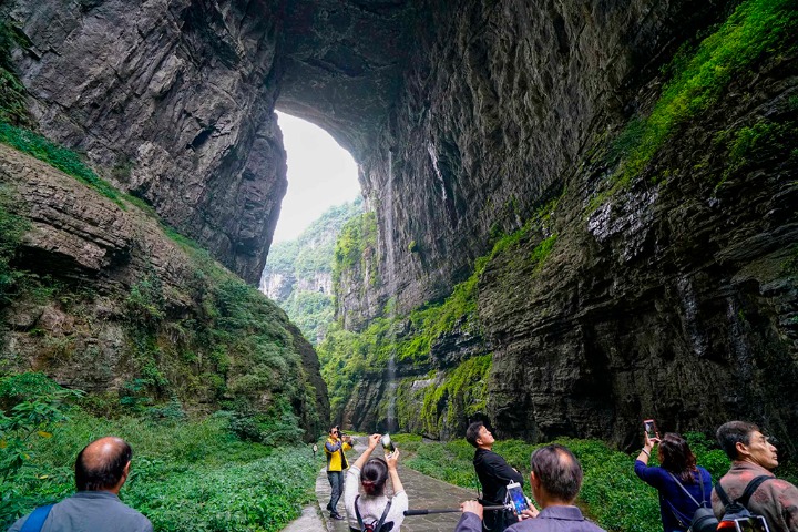 Wulong Karst Tourism Area & <em>Curse of the Golden Flower</em>