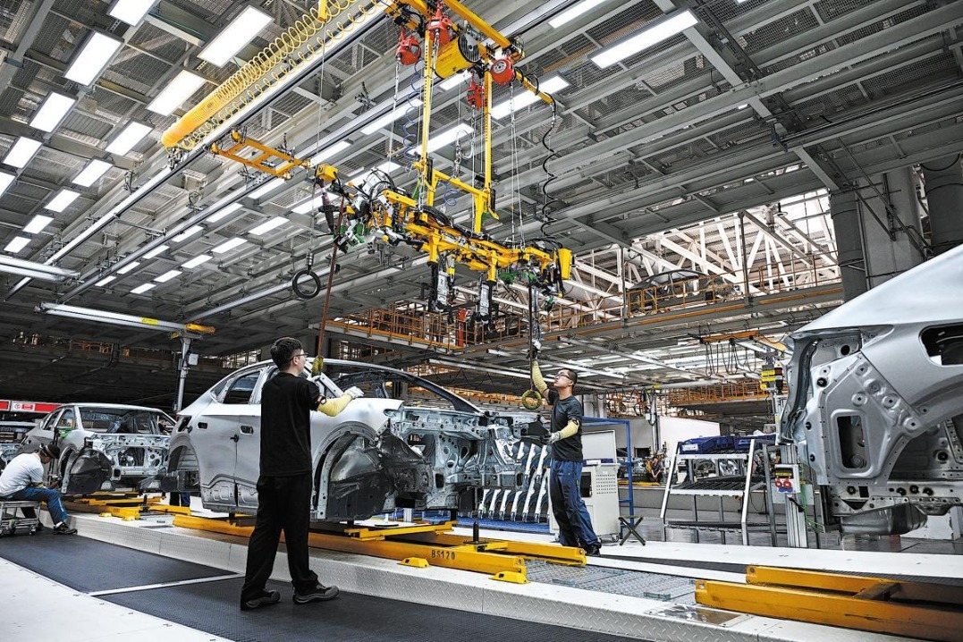 The car industry from fumes to the future