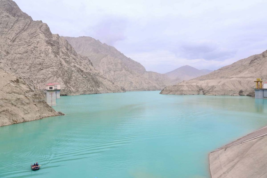 Xinjiang invests heavily in water conservancy project construction