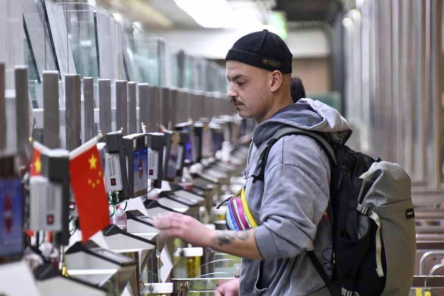 Beijing's largest airport set for busy summer travel season