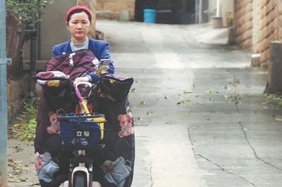 Childhood echoes ring through Xiamen village