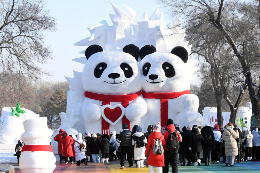38th Snow Sculpture Art Expo opens trial run in Harbin