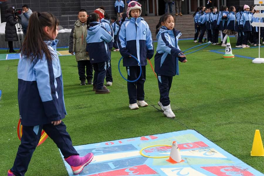 China rolls out plan to boost health of children, youth through 2030