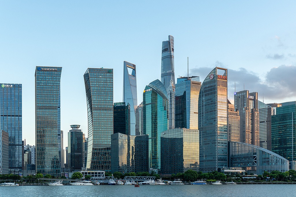 Shanghai rolls out new plan to enhance business environment