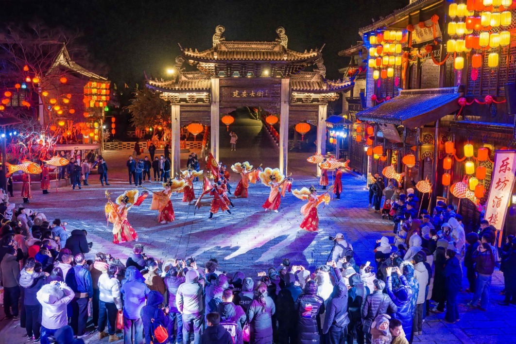 New Year holiday drives travel peak