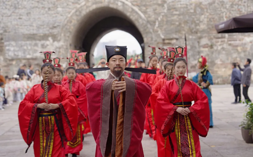 Quzhou's rich cultural heritage drives tourism growth