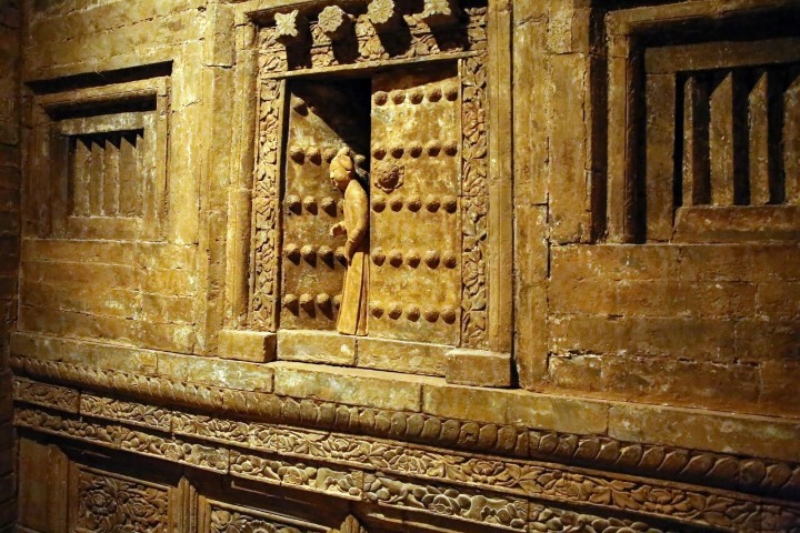 Ancient tomb murals and brick carvings echo everyday life at Shenzhen exhibition