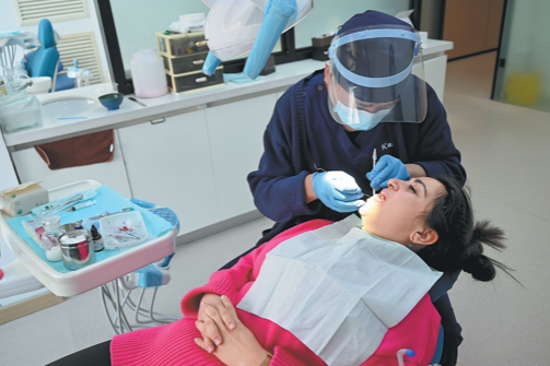 Nation's efficient medical care draws foreign patients