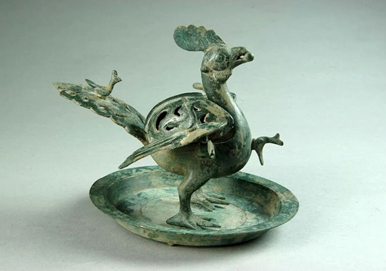 Discovering five phoenixes on 2,000-year-old bronze incense burner