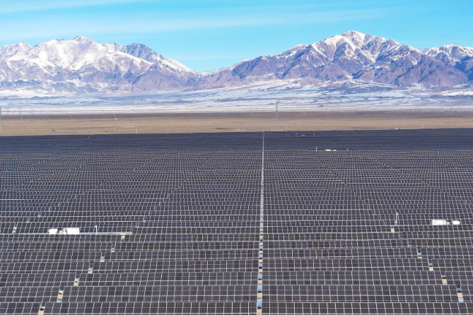 Xinjiang's industrial production and investment saw notable gains in 2025