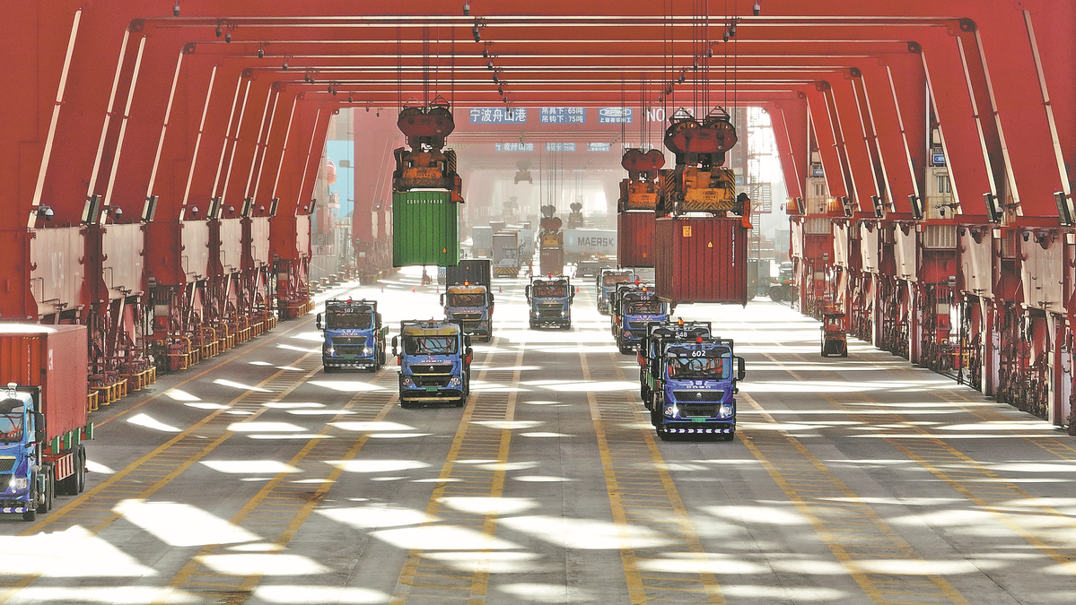 Ningbo-Zhoushan Port throughput up