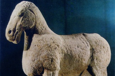 Stone carving captures Huo Qubing's legendary victory against Xiongnu