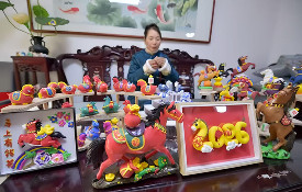 Yangzhou creative products gallop into Year of Horse