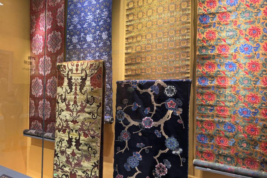 Lhasa museum launches silk culture exhibit