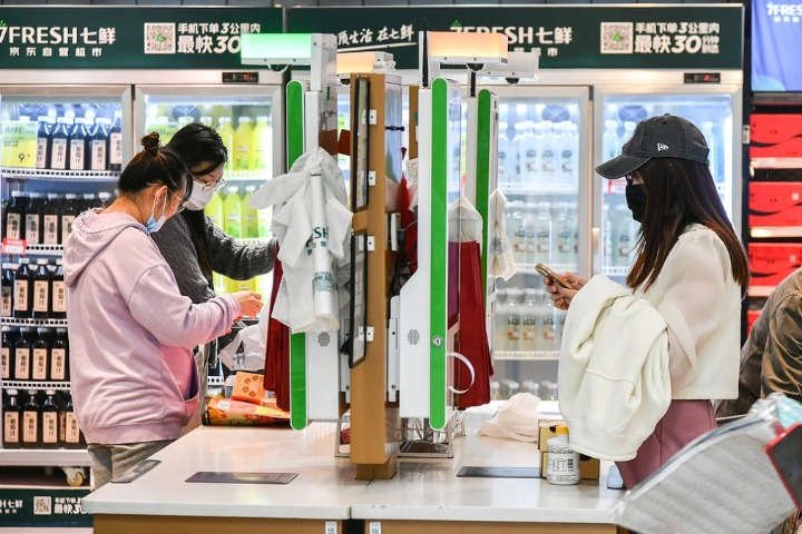 Retailers gird up for Spring Festival shopping frenzy