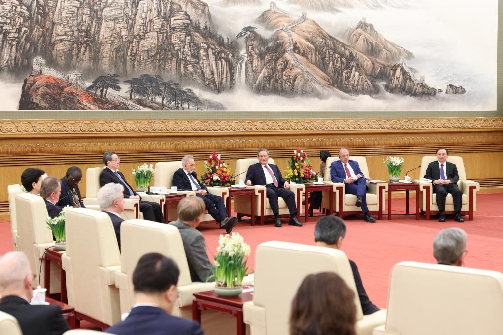 Foreign experts' support for modernization hailed