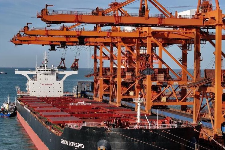 Hebei's foreign trade grows 11% for 2025