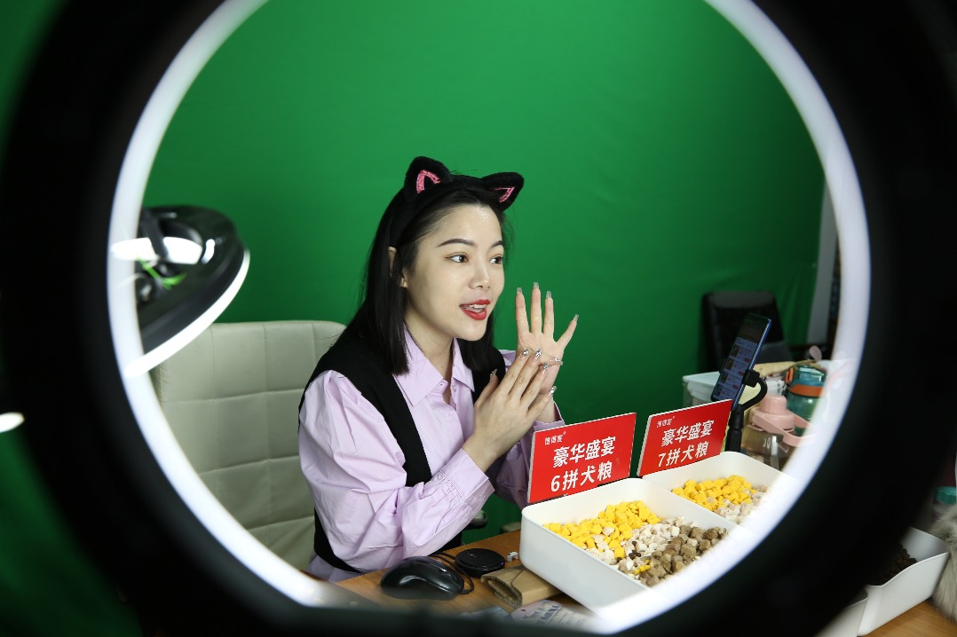 District in Xingtai, Hebei, finds niche in pet food industry