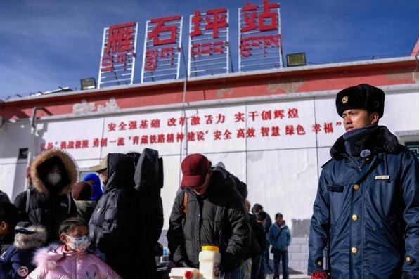 Highest railway station welcomes 1st Spring Festival travel rush