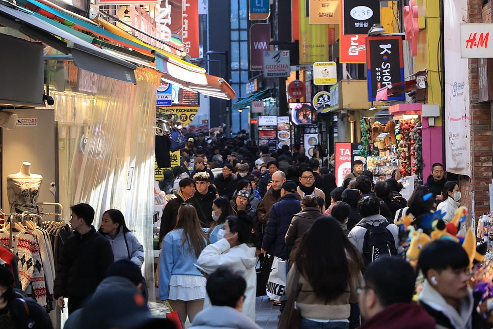 Seoul's 'beauty upgrades' at heart of holiday travel surge