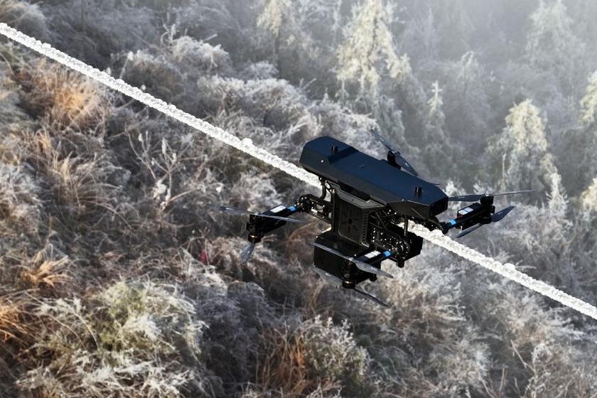 Flying robot takes on ice-covered power lines in Hunan