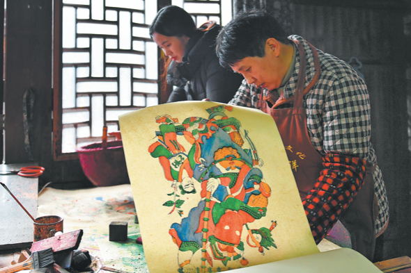 New Year art draws on town's colorful tradition