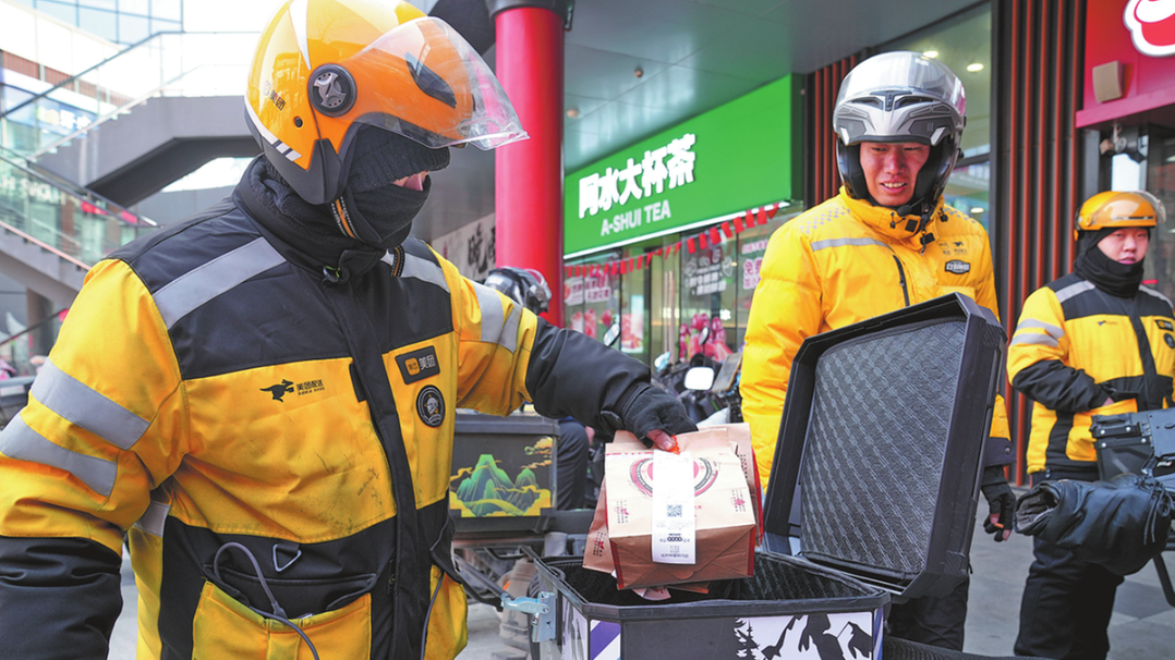 China tightens rules on online food merchants