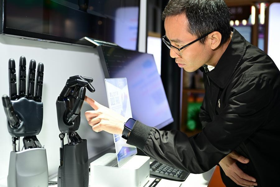 China ramps up financial support for tech innovation: senior official